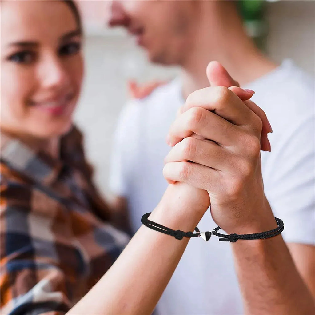 Dazisiny Pulseras Para Parejas Ajustables Con Imán Love,Amor Eterno Negro/negro.Regalos San Valentín.regalo de aniversario.Regalos para Hombre, Mujeres,Novio, Novia,pareja